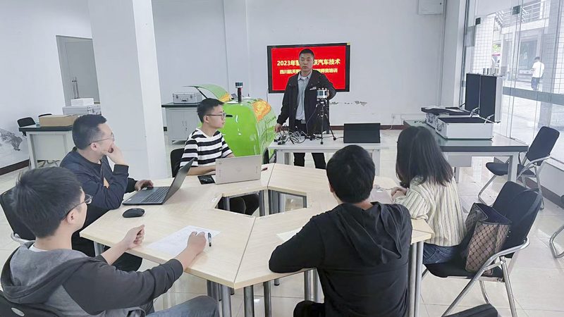 企业培训成本主要包括以下几个方面：